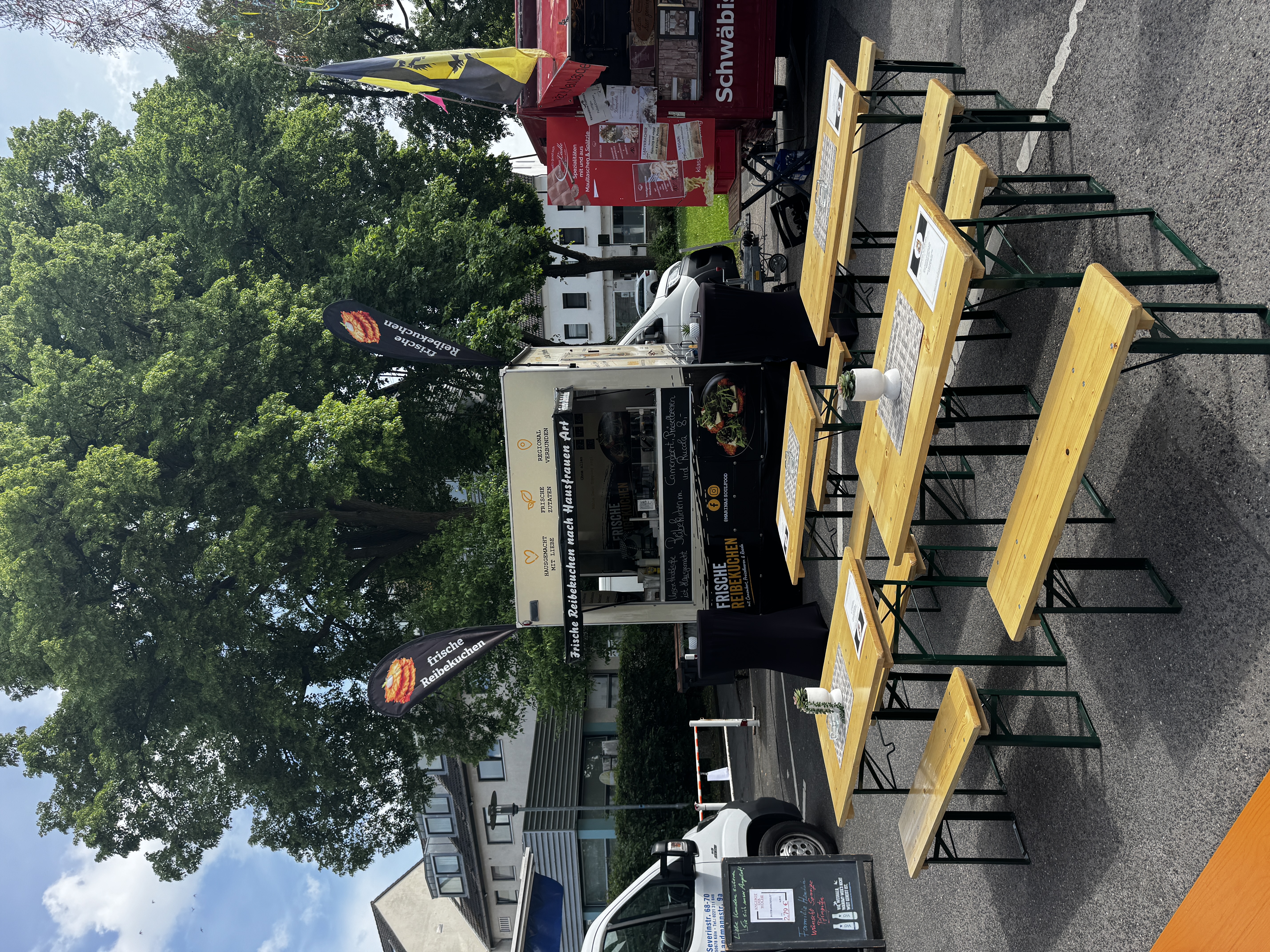 Marina's Soulfood auf einem Markt im Rheinland